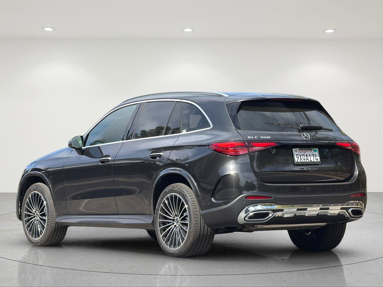 Used 2026 Mercedes-Benz GLC 300 image 3