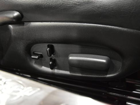 Used 2002 Chevrolet Corvette Coupe w/ Preferred Equipment Group2 image 43