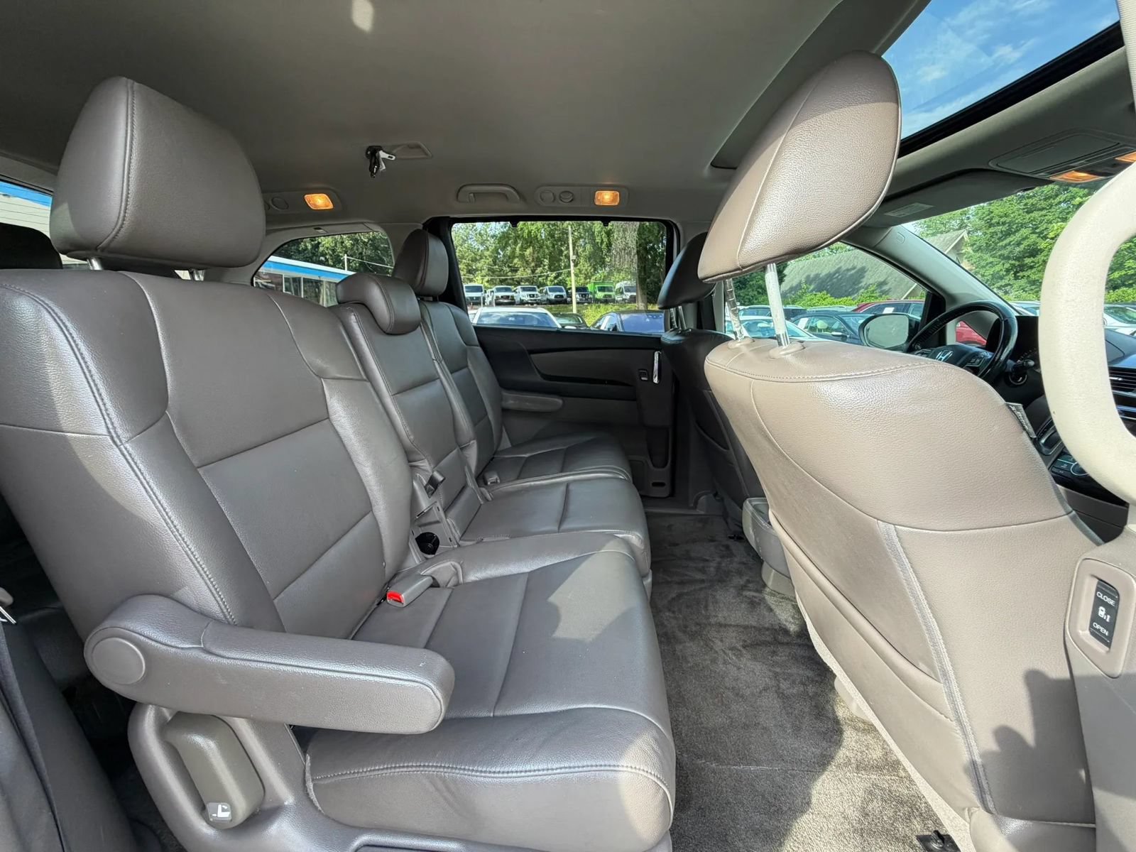 Used 2014 Honda Odyssey EX-L image 34