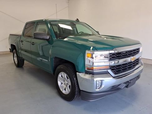 Used 2018 Chevrolet Silverado 1500 LT w/ LT Eassist Package RWD image 1