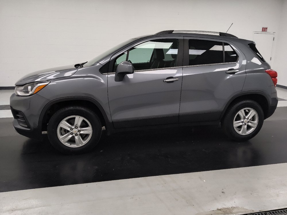Used 2019 Chevrolet Trax LT w/ LT Convenience Package AWD/4WD image 2