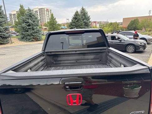 Used 2018 Honda Ridgeline Black Edition image 17