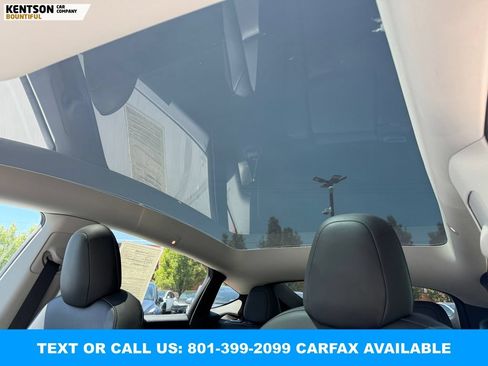 Used 2022 Tesla Model Y Long Range AWD/4WD image 26
