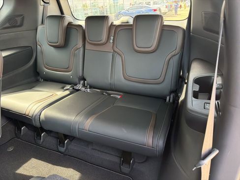 New 2026 Nissan Armada SL w/ Captain's Chari Seat Package RWD image 16
