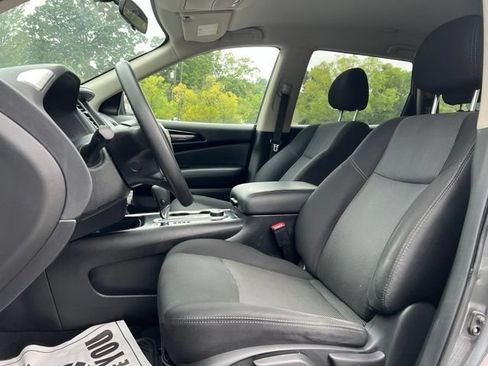 Used 2020 Nissan Pathfinder S AWD/4WD image 13