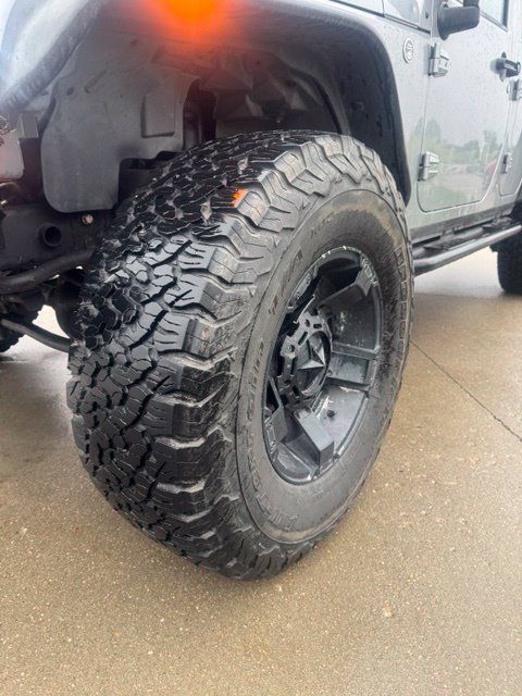 Used 2013 Jeep Wrangler Unlimited Sport AWD/4WD image 12