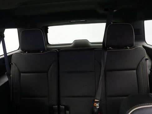 Used 2021 GMC Yukon XL SLT w/ SLT Premium Package image 31
