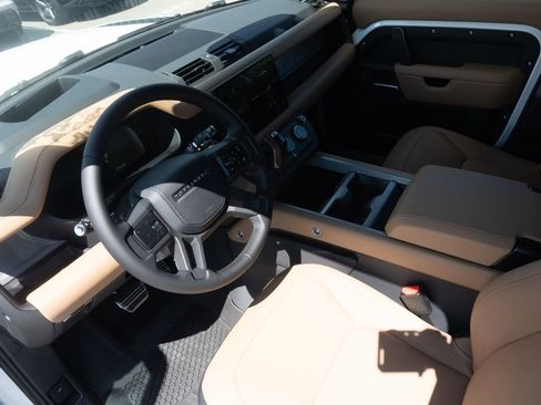 New 2025 Land Rover Defender 110 V8 image 18
