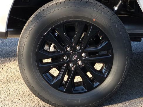 New 2025 Ford F150 Lariat w/ Equipment Group 501A Mid image 9