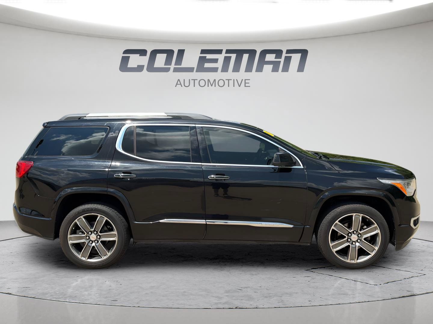 Used 2017 GMC Acadia Denali AWD/4WD image 12