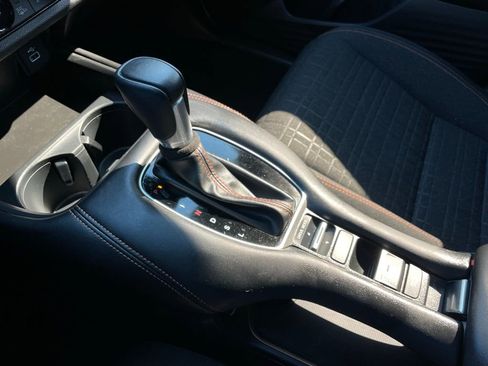 Certified 2025 Honda HR-V Sport image 18