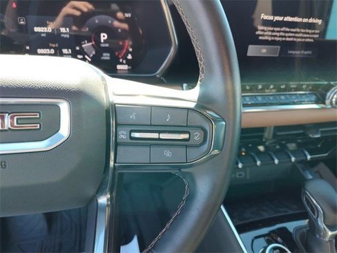 Used 2024 GMC Canyon AT4 image 22