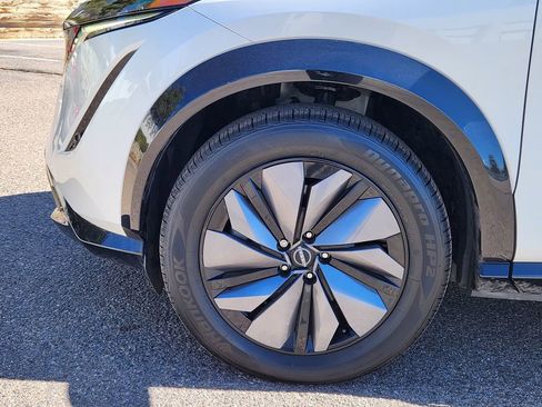 Used 2023 Nissan Ariya AWD image 8