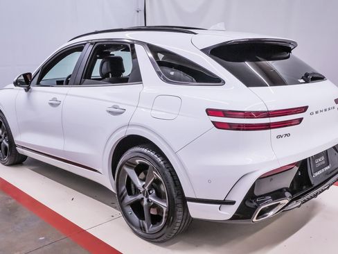 Certified 2026 Genesis GV70 3.5T Sport Prestige image 8