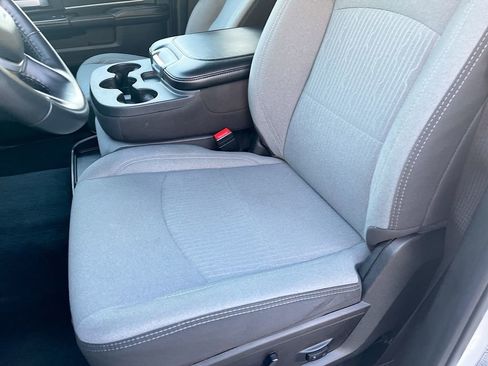 Used 2024 RAM 3500 Big Horn AWD/4WD image 18