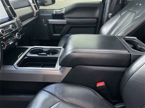 Used 2022 Ford F350 Platinum image 21