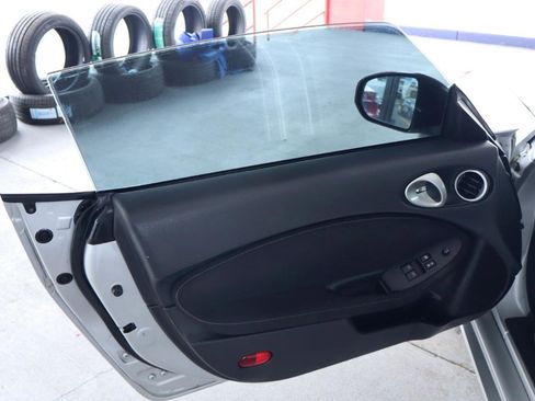 Used 2019 Nissan 370Z Coupe RWD image 12