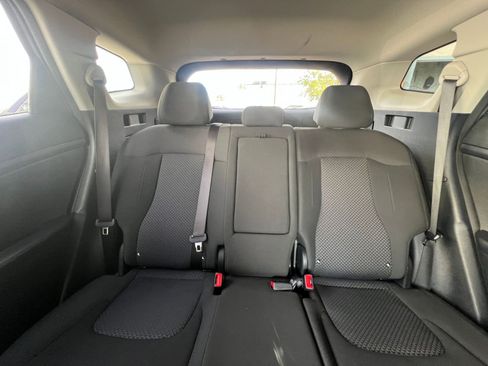 Used 2025 Kia Sportage LX FWD image 38
