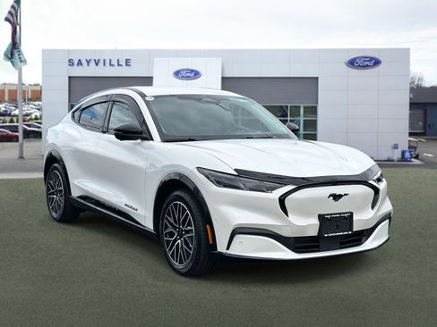 Used 2024 Ford Mustang Mach-E Premium image 6