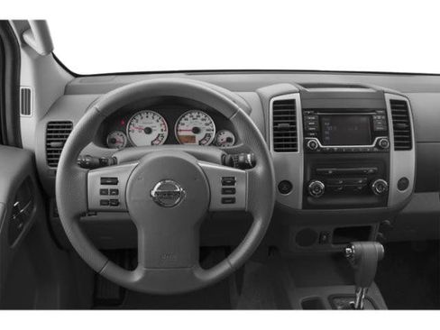 Used 2015 Nissan Frontier Desert Runner RWD image 11