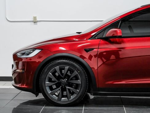 Used 2023 Tesla Model X image 16
