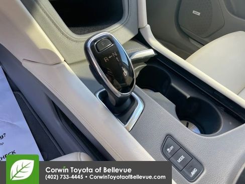 Used 2018 Cadillac XT5 Luxury w/ Driver Awareness Package image 24