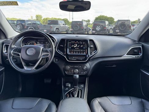 Used 2019 Jeep Cherokee Limited AWD/4WD image 28