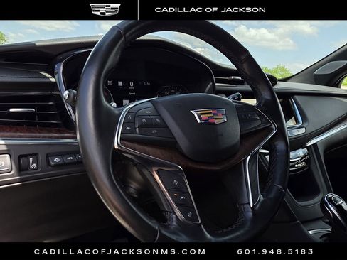 Certified 2023 Cadillac XT5 Sportv w/ Technology Package image 18