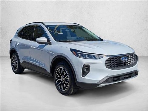 New 2026 Ford Escape SE image 6