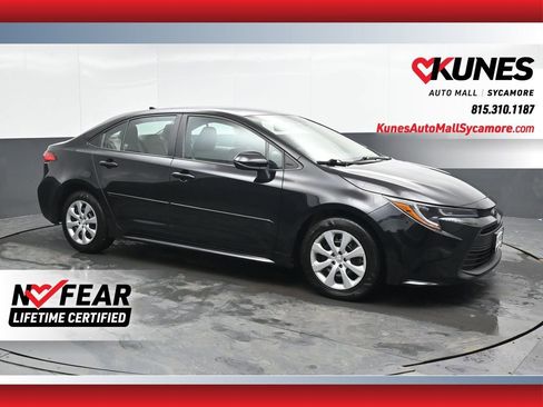 Used 2024 Toyota Corolla LE image 1