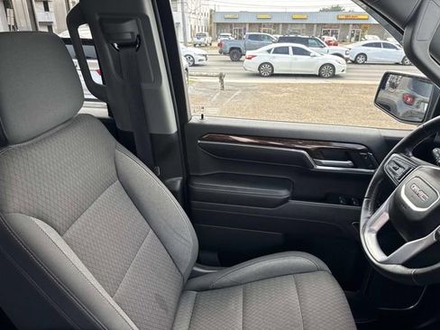 Used 2022 GMC Sierra 1500 Elevation RWD image 13