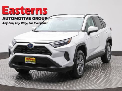 Used 2024 Toyota RAV4 XLE w/ Convenience Package AWD/4WD image 1