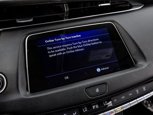 Used 2023 Cadillac XT4 Luxury image 30