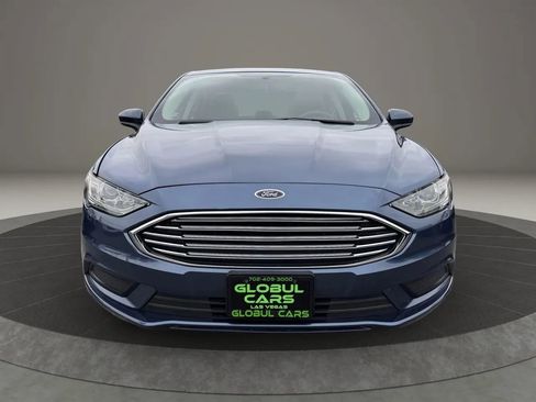 Used 2018 Ford Fusion SE image 3