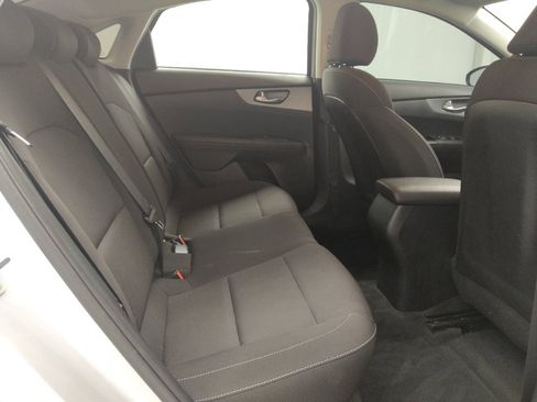 Used 2021 Kia Forte LXS FWD image 19