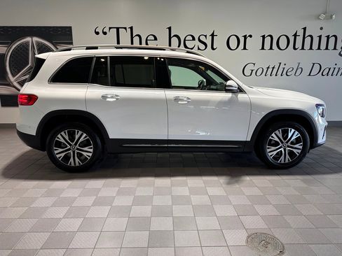 New 2025 Mercedes-Benz GLB 250 4MATIC image 3
