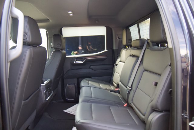 Used 2024 GMC Sierra 1500 Denali w/ Technology Package AWD/4WD image 33