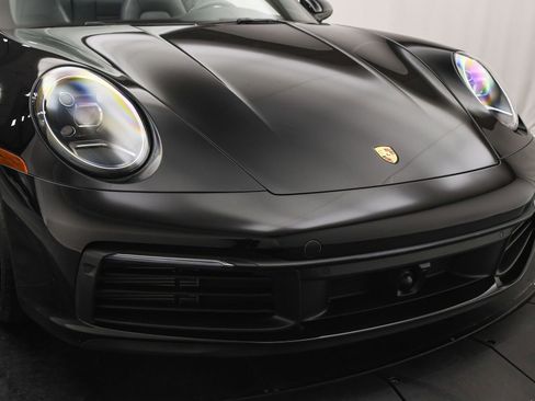 Used 2022 Porsche 911 Targa 4S image 24