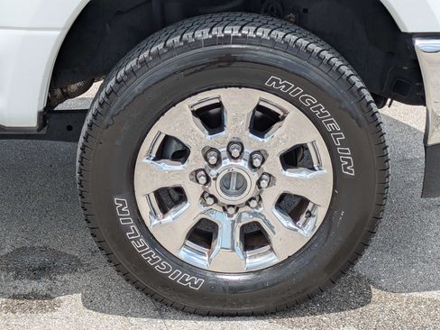 Used 2019 Ford F250 XL w/ Power Equipment Group AWD/4WD image 11
