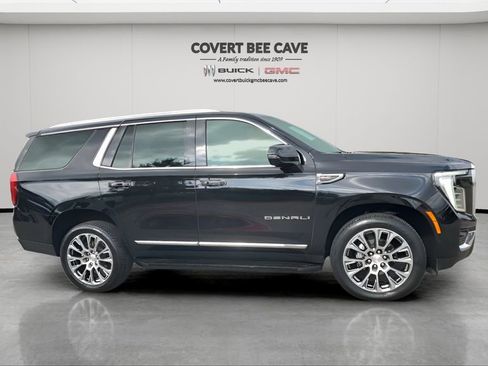 Used 2025 GMC Yukon Denali image 12