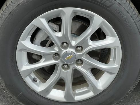 Used 2020 Chevrolet Equinox LT w/ Driver Convenience Package image 7