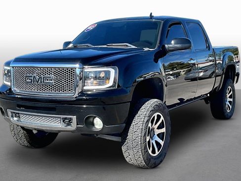 Used 2012 GMC Sierra 1500 Denali AWD/4WD image 1