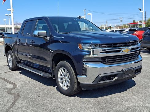 Used 2021 Chevrolet Silverado 1500 LT w/ Bed Protection Package image 1