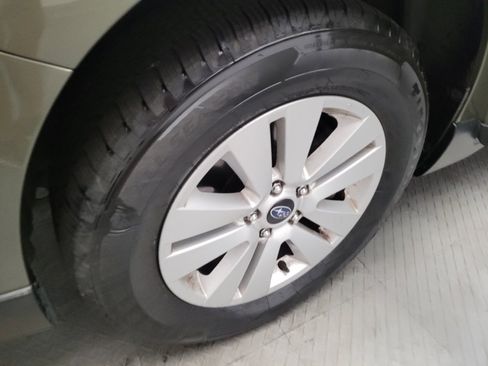 Used 2018 Subaru Outback 2.5i AWD/4WD image 31