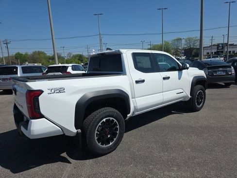 New 2026 Toyota Tacoma TRD Off-Road AWD/4WD image 5
