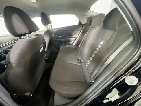 Used 2023 Hyundai Elantra SEL w/ Convenience Package FWD image 24