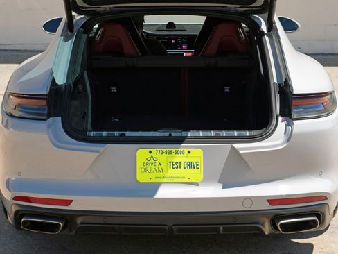 Used 2021 Porsche Panamera image 10