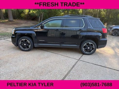 Used 2017 GMC Terrain SLE w/ Nightfall Package FWD image 6