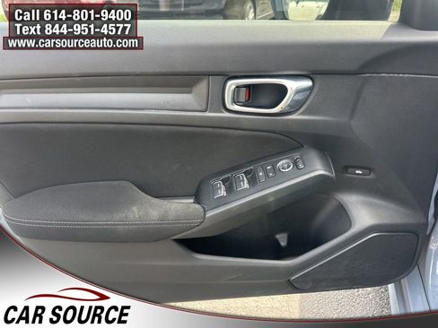 Used 2023 Honda Civic Sport image 10