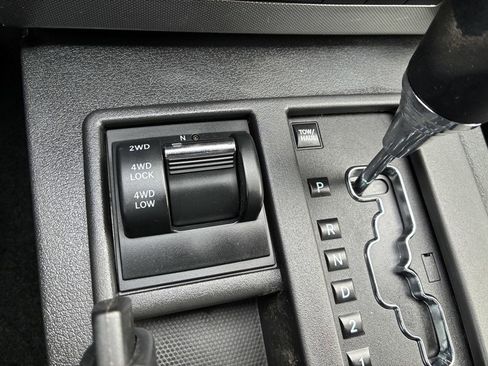 Used 2010 Jeep Liberty Sport w/ Popular Equipment Group image 9